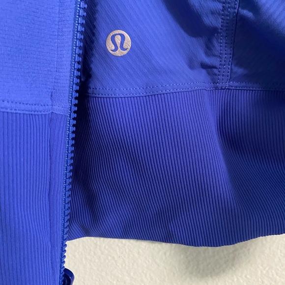 Lululemon In Flux Jacket Sprinkler - Picture 9 of 12